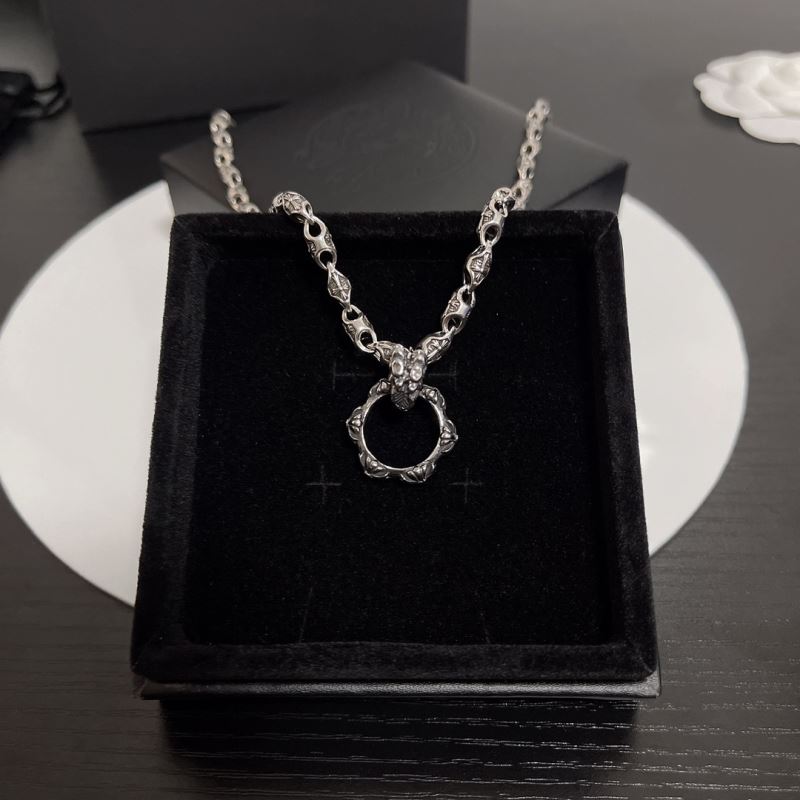 Ch**me He**ts necklaces